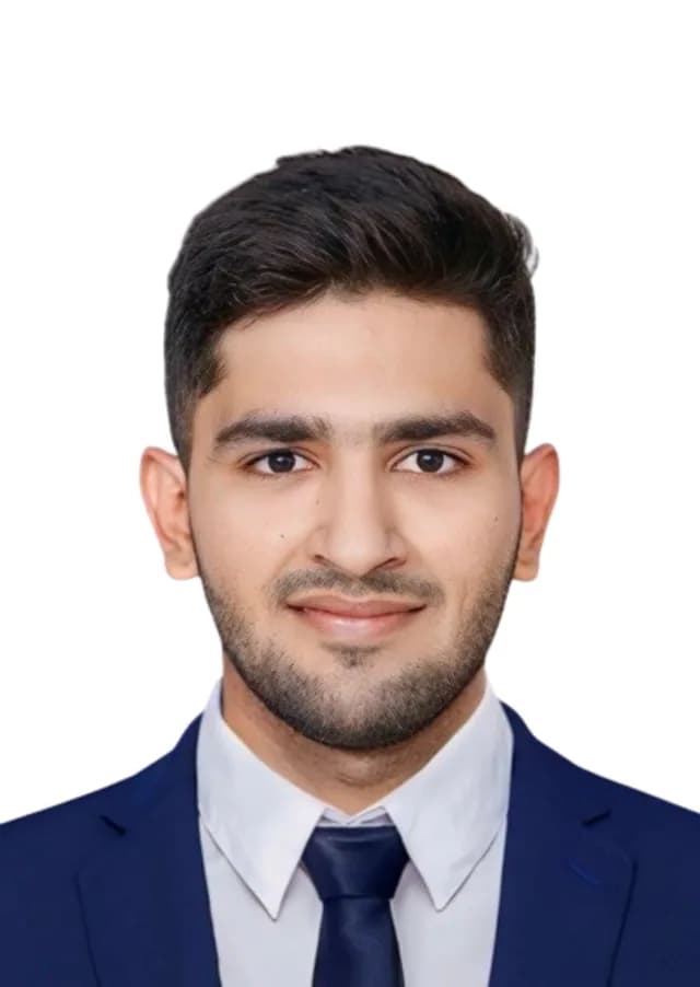 Portrait of Jenis Hathaliya